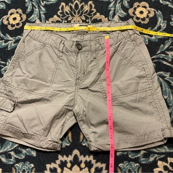 Signature Levi Strauss Shorts Size 6 - Picture 4 of 6